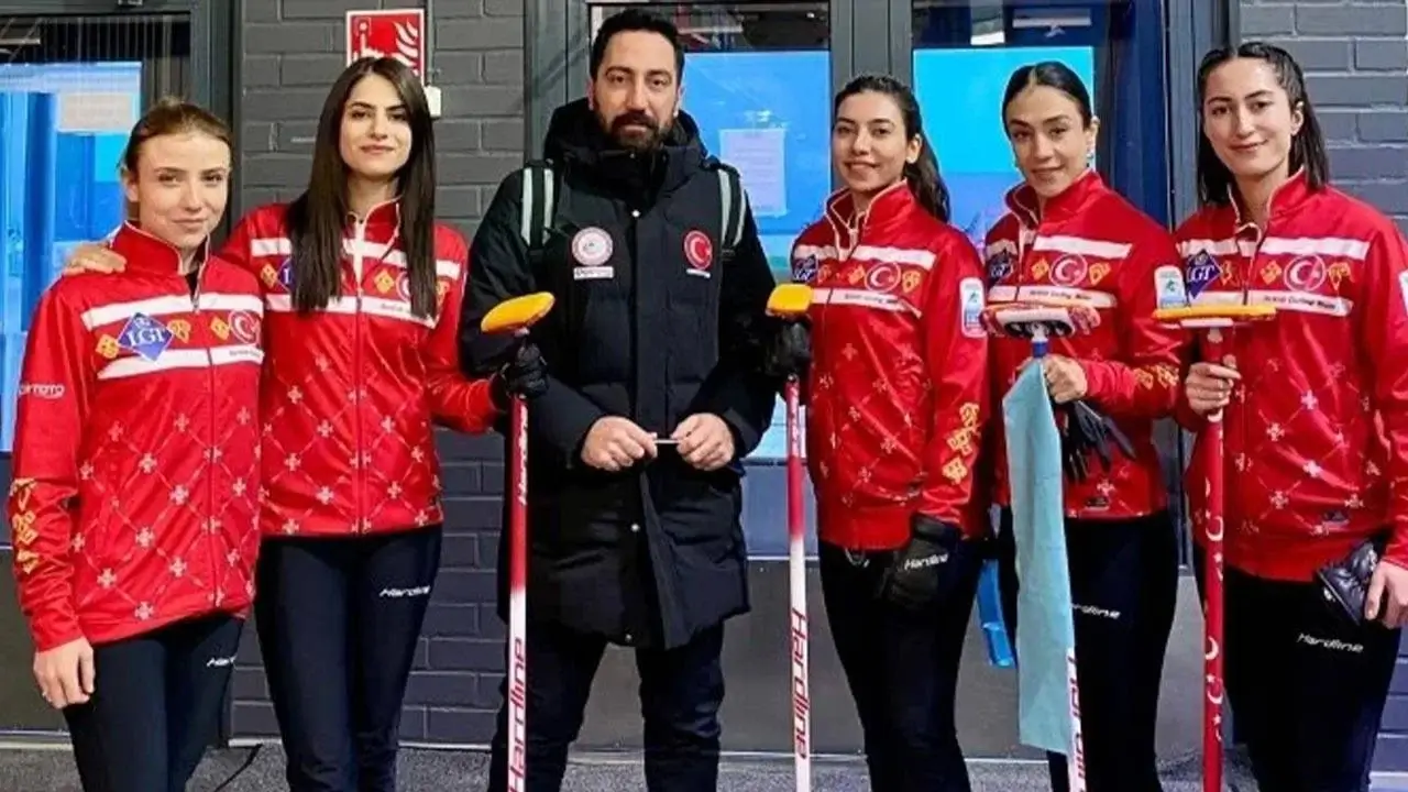 Türkiye Avrupa Kadınlar Curling Şampiyonası'na Galibiyetle Başladı (2)