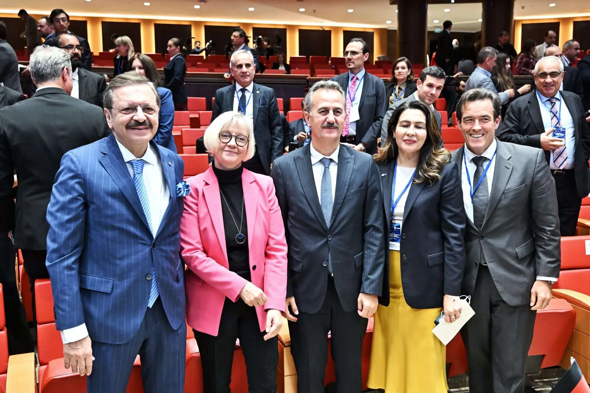 Türkiye'den Almanya'ya Savunma Sanayii Çağrısı 4 Bin Şirket Hazır (1)