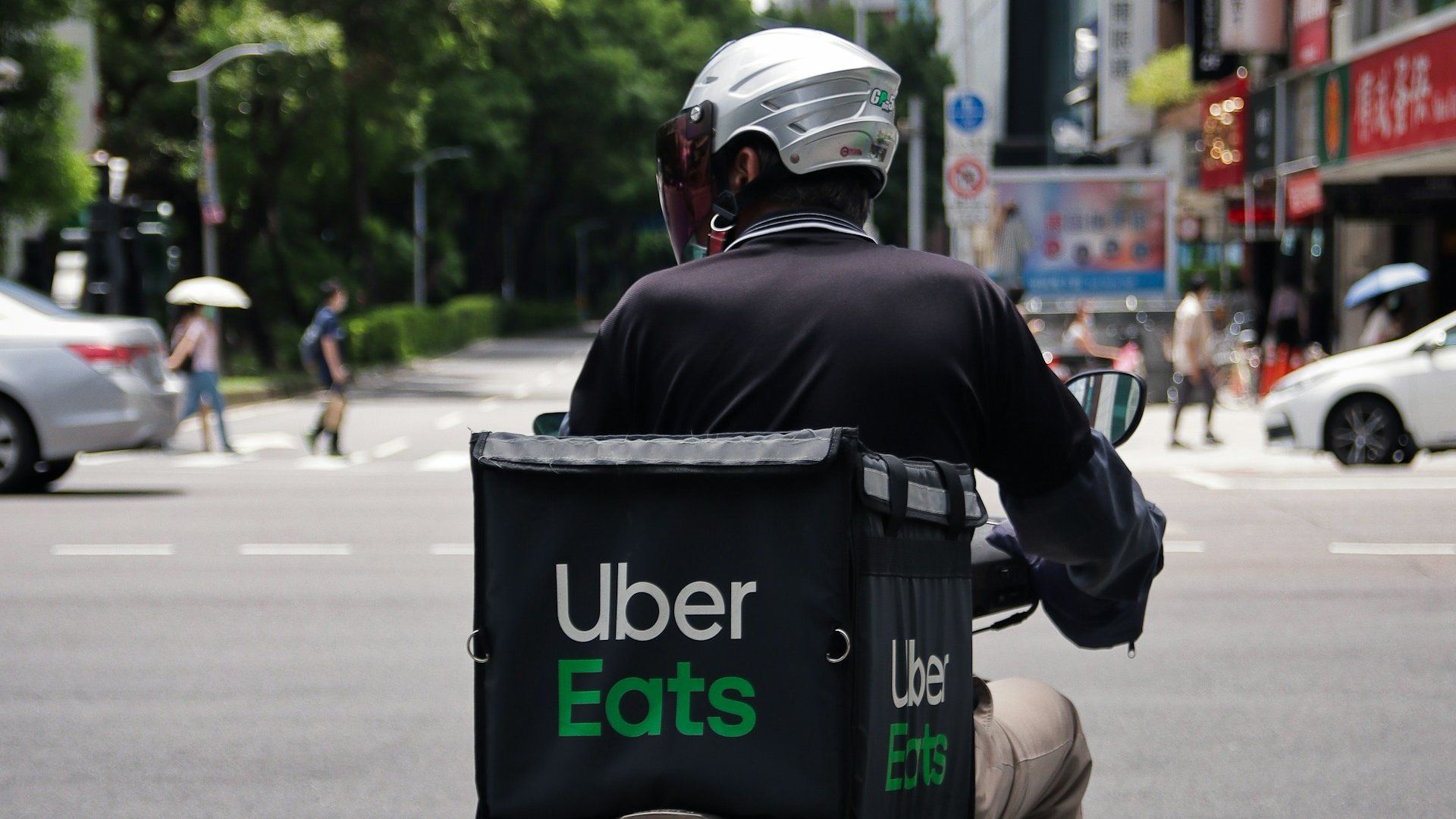 Uber Eats Teslimat Cantali Motokurye