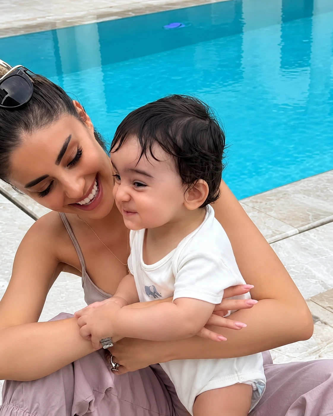 Yeğenini Havuz Kazasında Kaybeden Samar Dadgar Cenazeye Gidemedi (2)