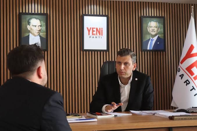 Yeni̇ Parti̇ İl Başkani Karaca